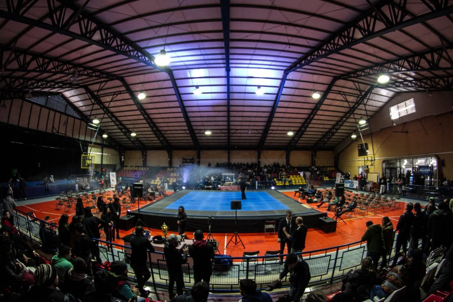 Vista general del ambiente de una edición histórica de Gran Toki